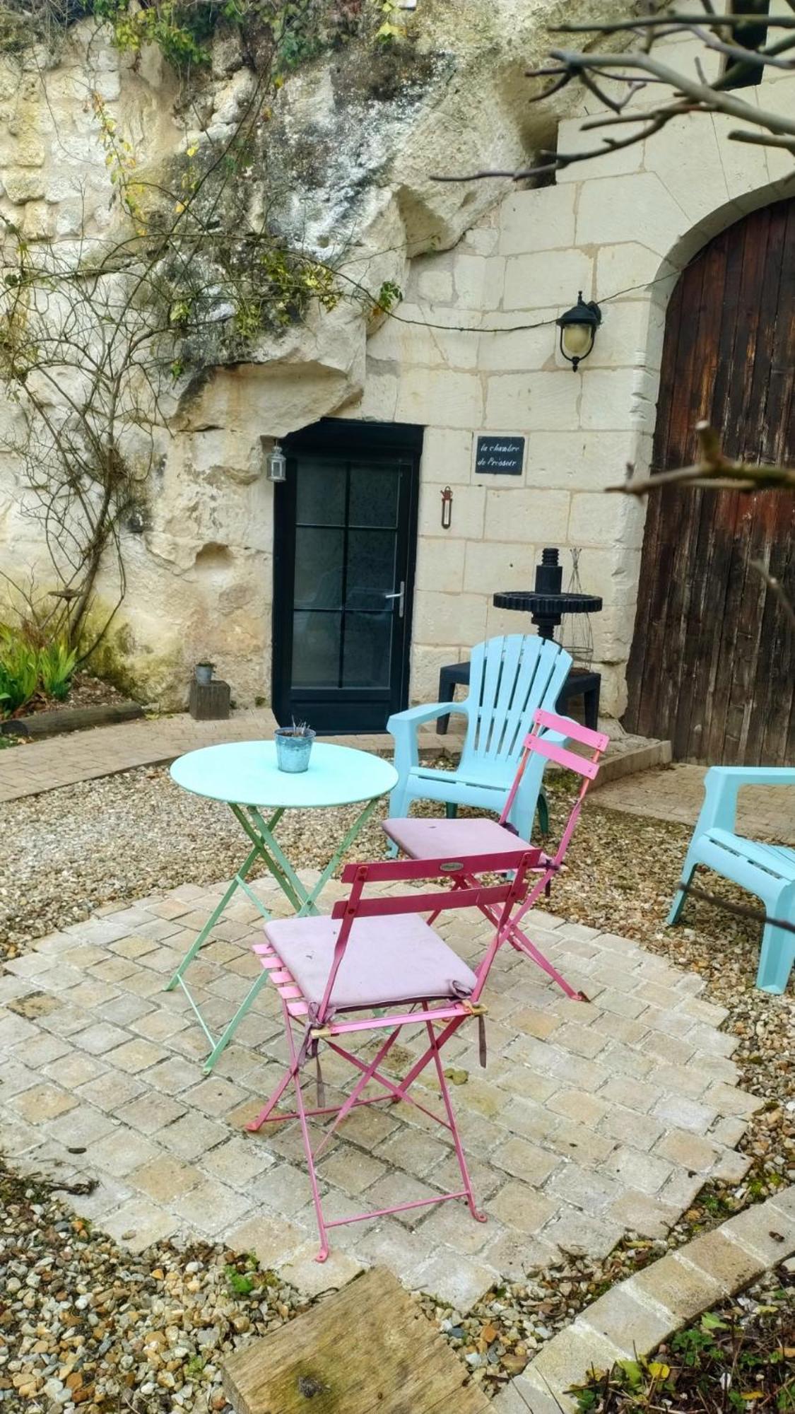 Les Troglos De Beaulieu Loches Exteriör bild